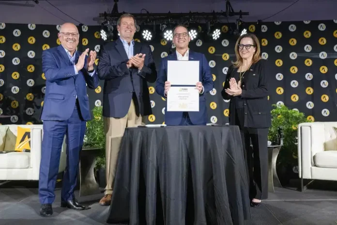 Farnam Jahanian, Governor Josh Shapiro, Anthony Robbins and Joan Gabel 