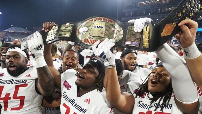 South Alabama brings 'Belt' back to Mobile with 25-9 win over Troy

