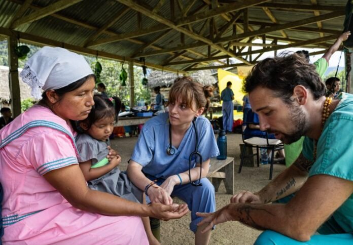 Floating doctors [Adam Williams/Al Jazeera]